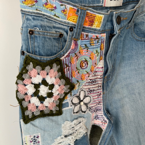 Urban Outfitters BDG Rare High Flare Patchwork Embroidered Crochet Jeans Y2K 25 - Picture 5 of 9